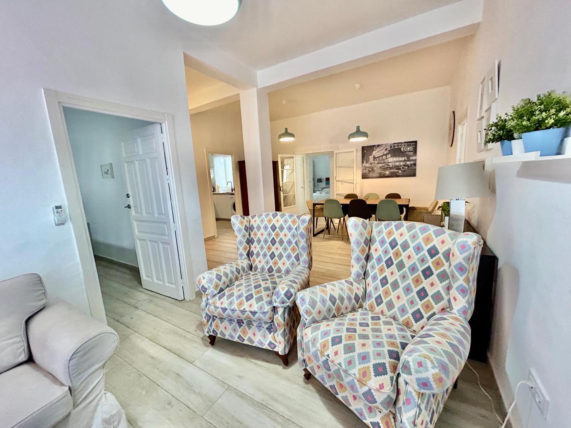 Acogedor Apt 8Pax 4Bdr 2Bth- Cozyhomesevilla2 Экстерьер фото