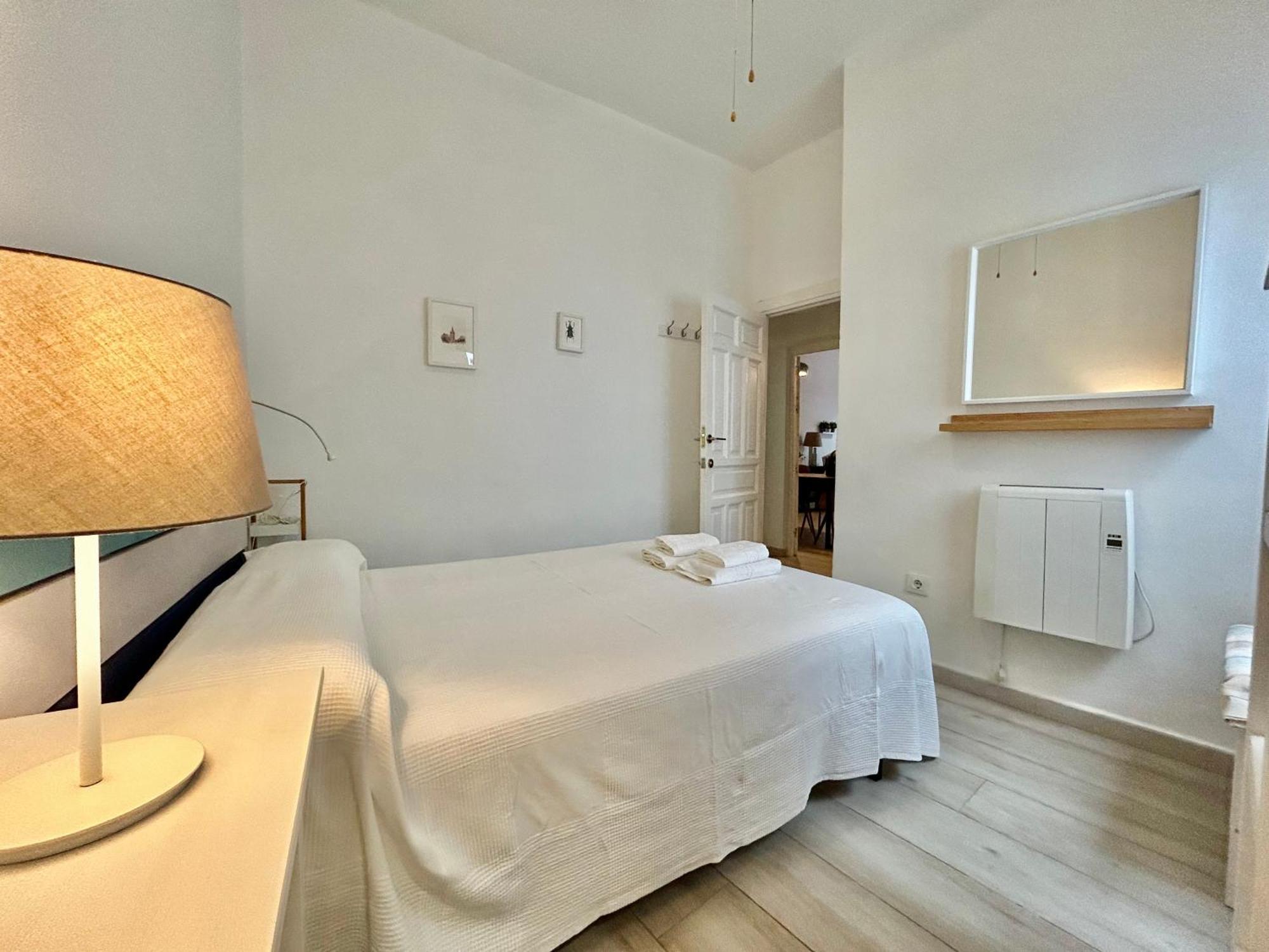 Acogedor Apt 8Pax 4Bdr 2Bth- Cozyhomesevilla2 Экстерьер фото